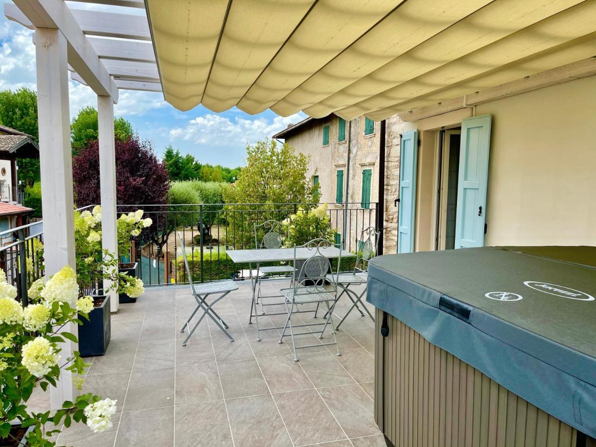 Dimora Di Charme Peschiera Del Garda Leilighet Eksteriør bilde