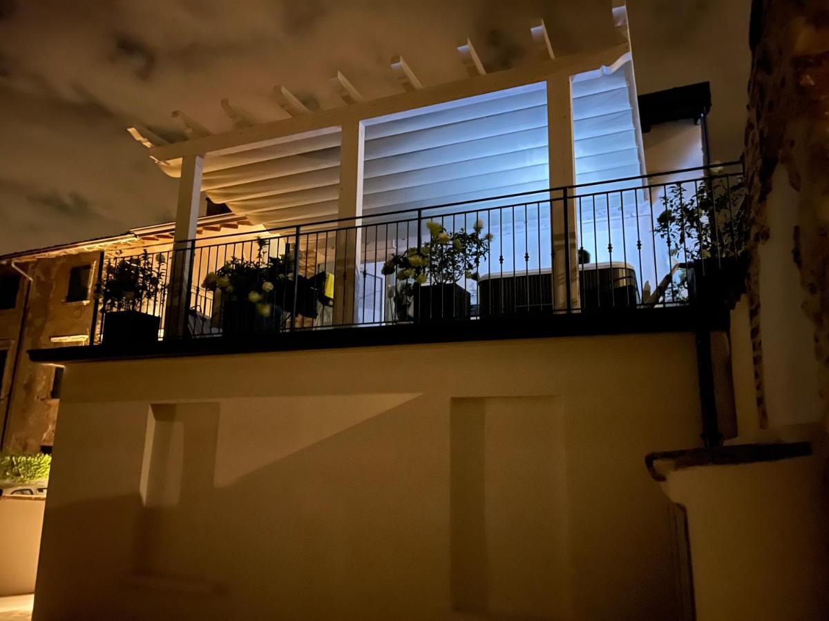 Dimora Di Charme Peschiera Del Garda Leilighet Eksteriør bilde
