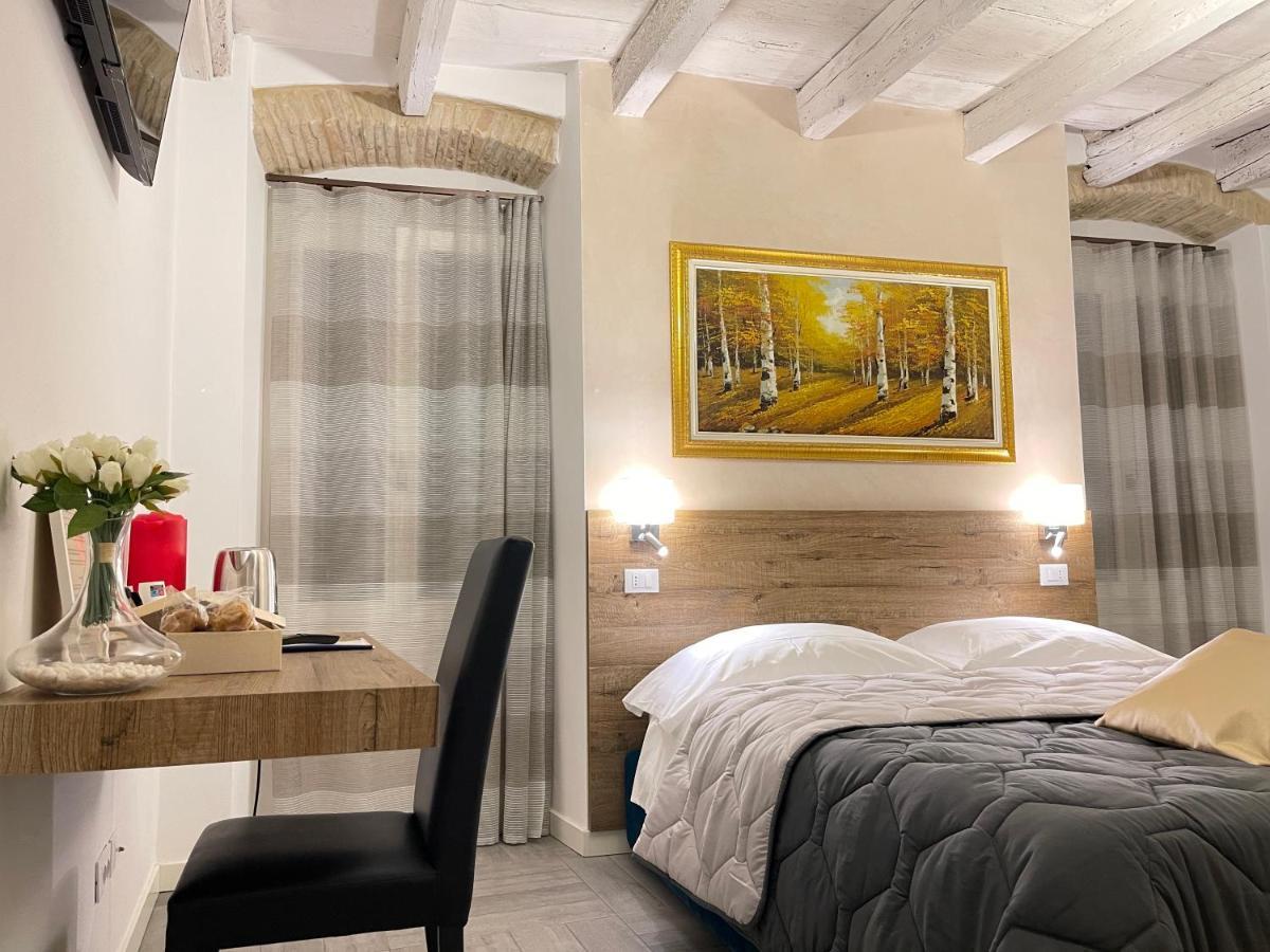 Dimora Di Charme Peschiera Del Garda Leilighet Eksteriør bilde